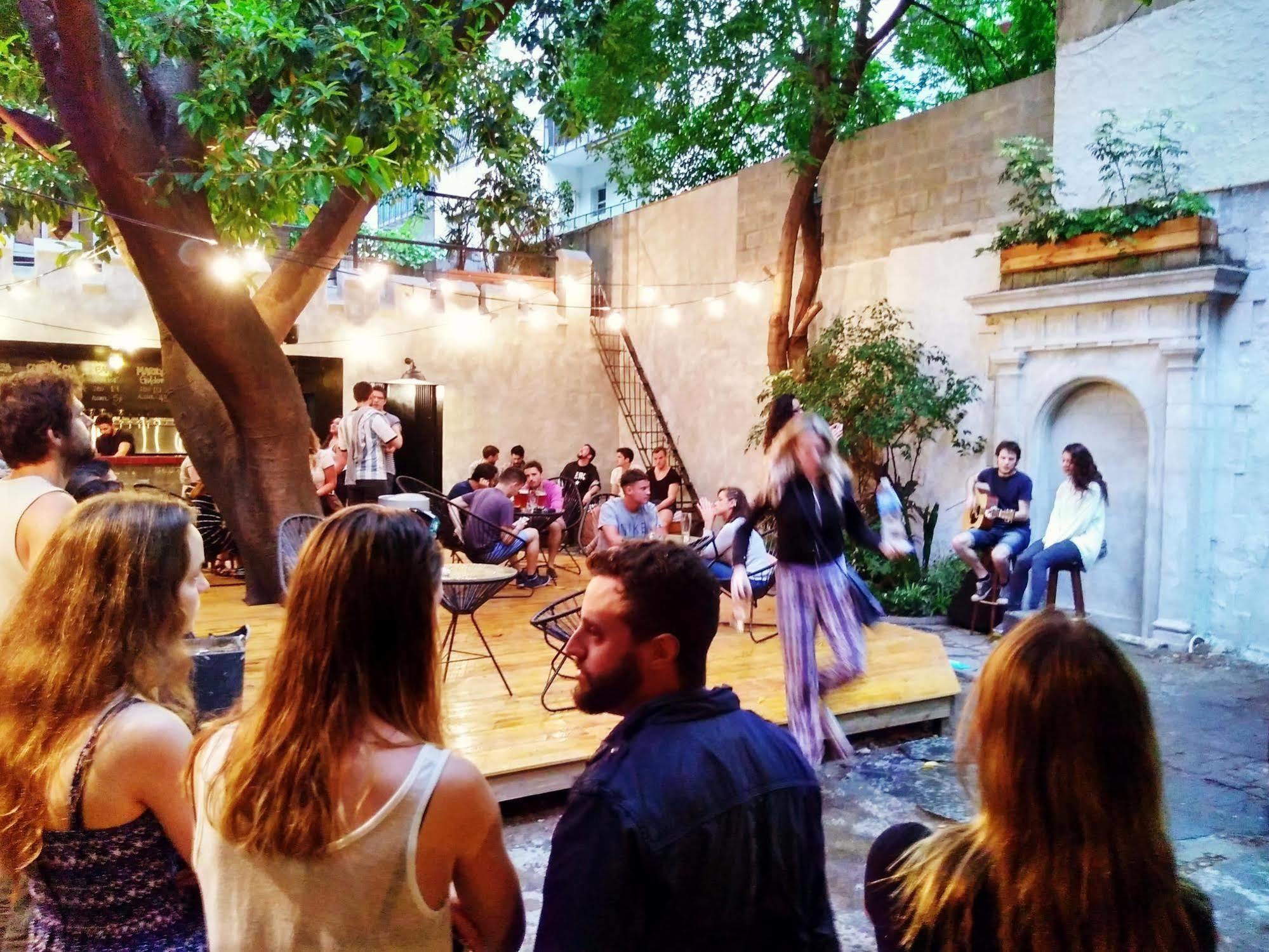 הוסטל בואנוס איירס Art Factory Beer Garden מראה חיצוני תמונה